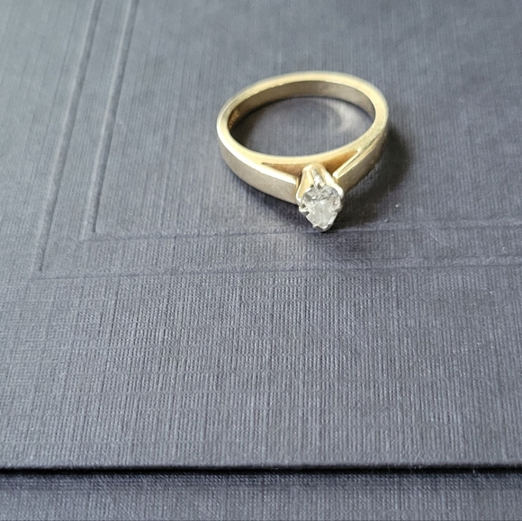 White Gold Diamond Engagement Ring (6.5) - Picture 4 of 10